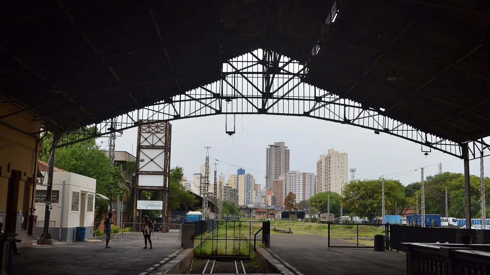 A Estação Cultura, no Centro de Campinas, com a arquitetura de tijolos do fim do século 19.