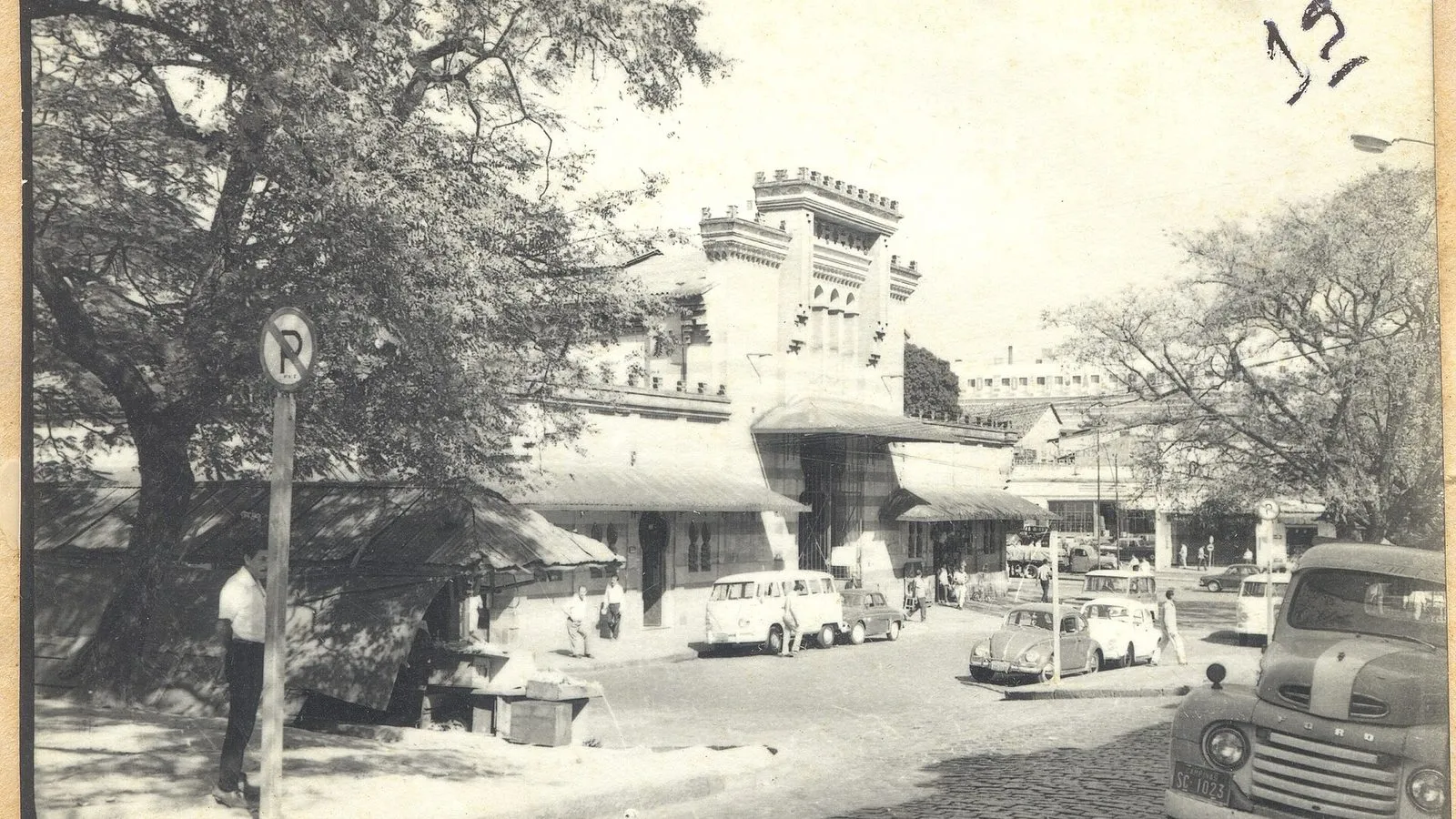 O Mercado Municipal em foto antiga do acervo do Centro de Memória da Unicamp.